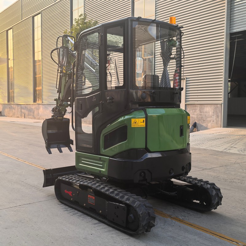 حفارة صغيرة سعة 2.5 طن