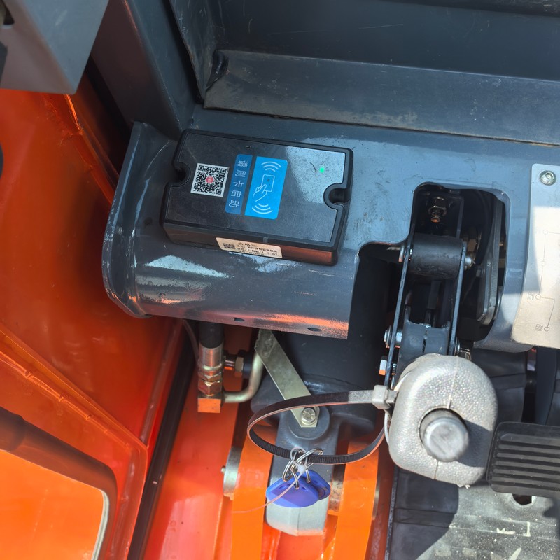 رافعة شوكية 10 طن