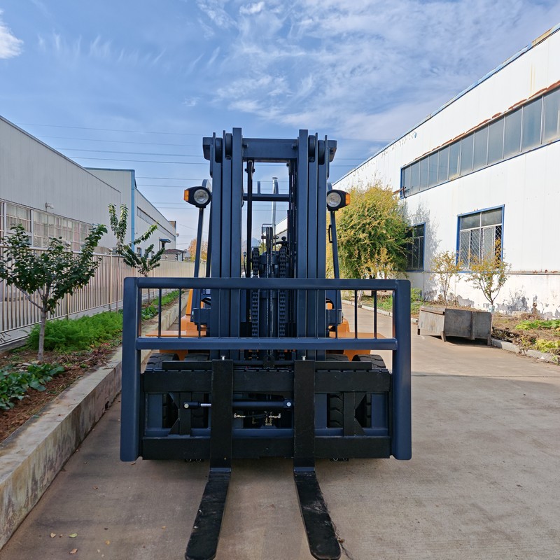 رافعة شوكية 6 أطنان