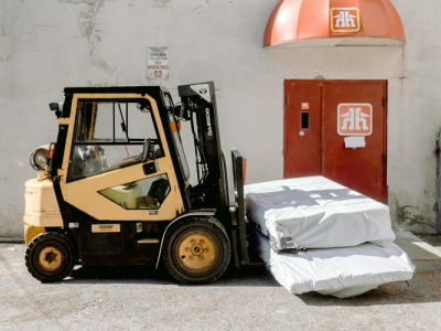 صادرات الرافعات الشوكية